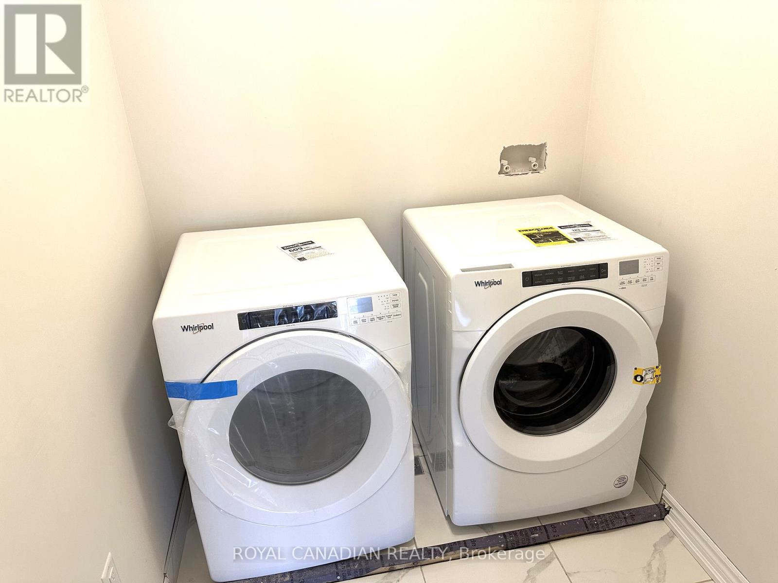 Upper - 9 Bannister Road, Barrie, Ontario  L9J 0L4 - Photo 19 - S12996336