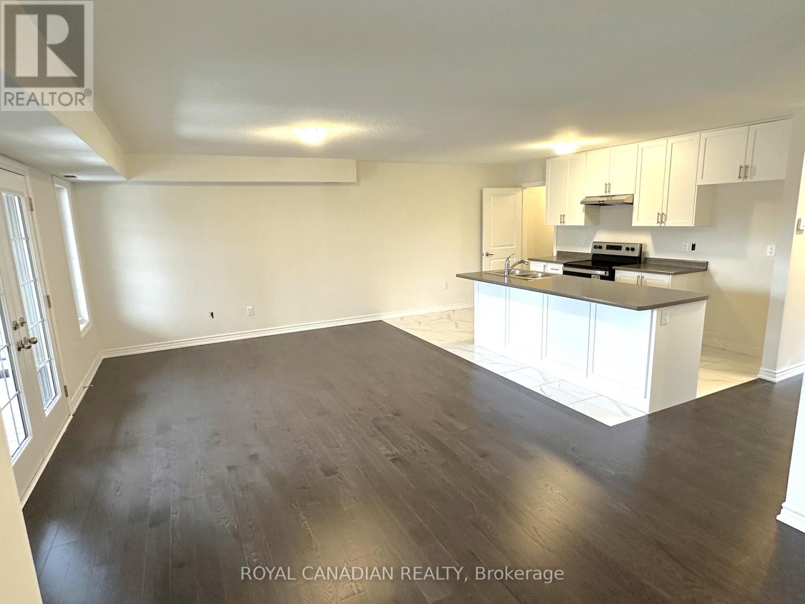 Upper - 9 Bannister Road, Barrie, Ontario  L9J 0L4 - Photo 6 - S12996336