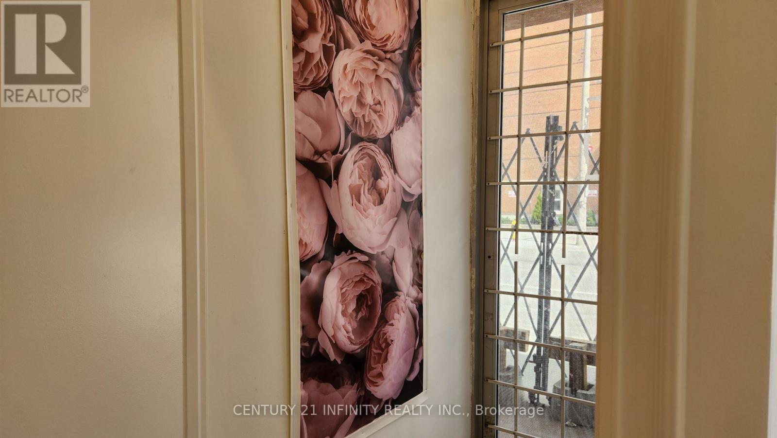 136 Simcoe Street S, Oshawa, Ontario  L1H 4G9 - Photo 2 - E12996552