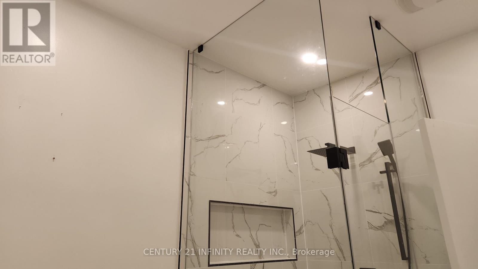 136 Simcoe Street S, Oshawa, Ontario  L1H 4G9 - Photo 8 - E12996552