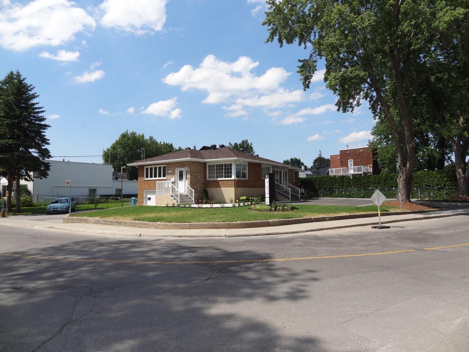 2953 Rue Dupras Mascouche Quebec Canada J7K1T3 2
