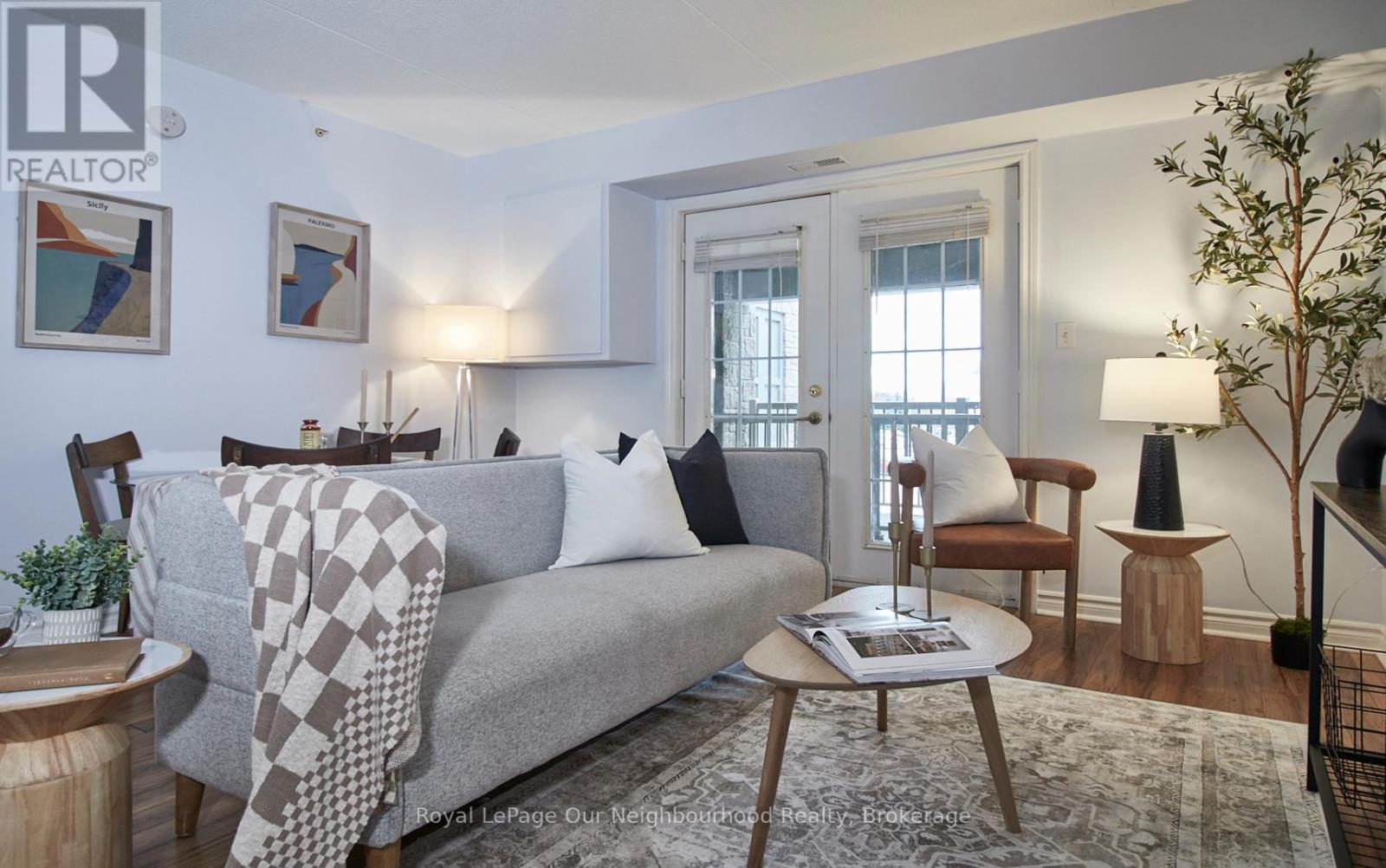 208 - 1431 Walker's Line, Burlington, Ontario  L7M 4N9 - Photo 3 - W12996580