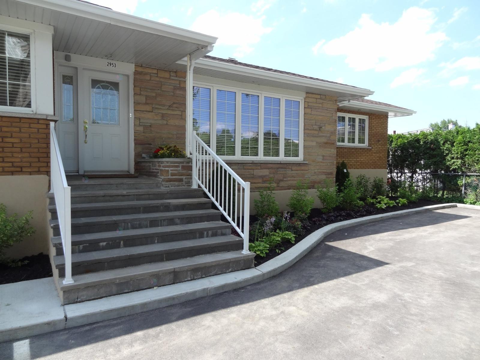 2953 Rue Dupras Mascouche Quebec Canada J7K1T3 3