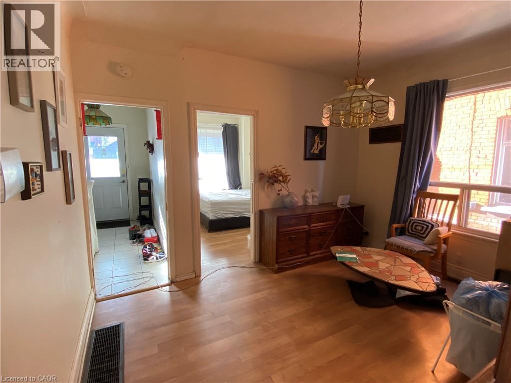 126 Gibson Avenue, Hamilton, Ontario  L8L 6J8 - Photo 5 - 40820668