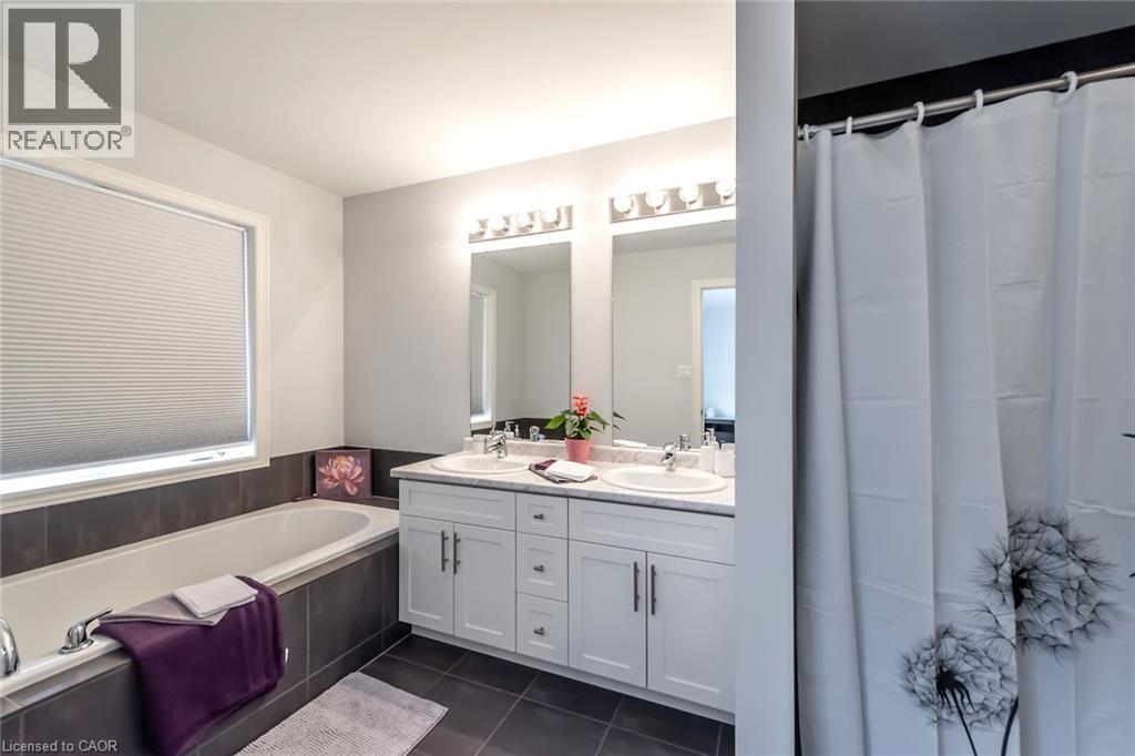 98 Shoreview Place Unit# 42, Stoney Creek, Ontario  L8E 0J4 - Photo 30 - 40820625