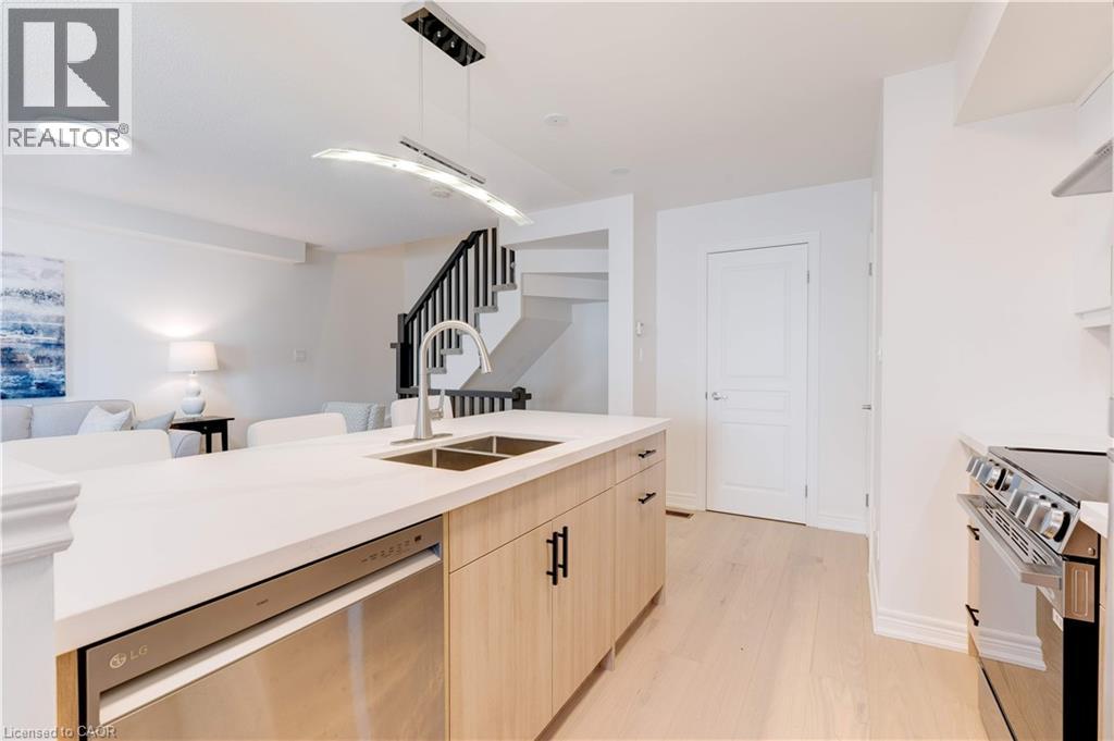 628 Garibaldi Common, Burlington, Ontario  L7L 0E2 - Photo 15 - 40820618