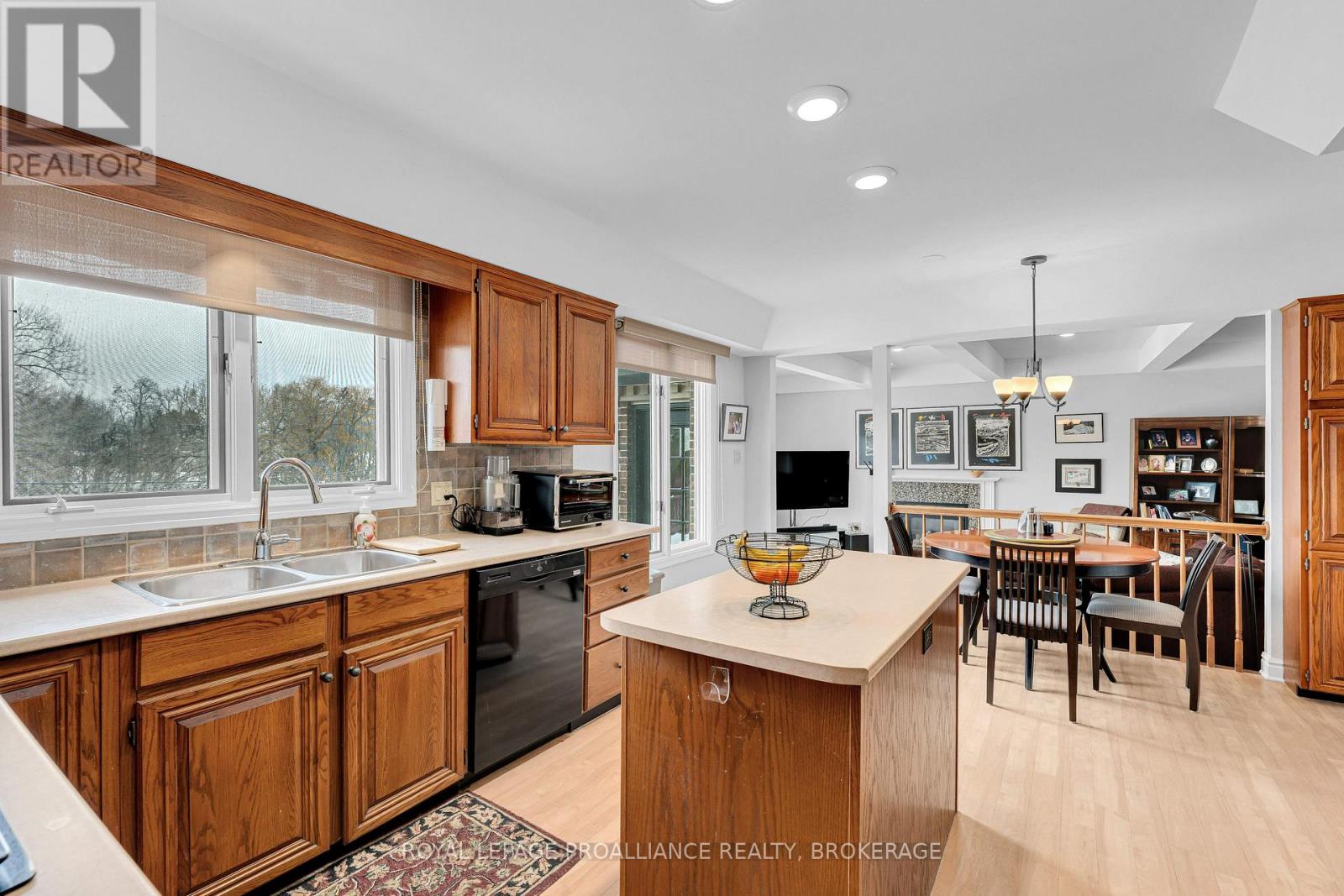 907 Brodie Avenue, Kingston, Ontario  K7M 4P8 - Photo 11 - X12996546