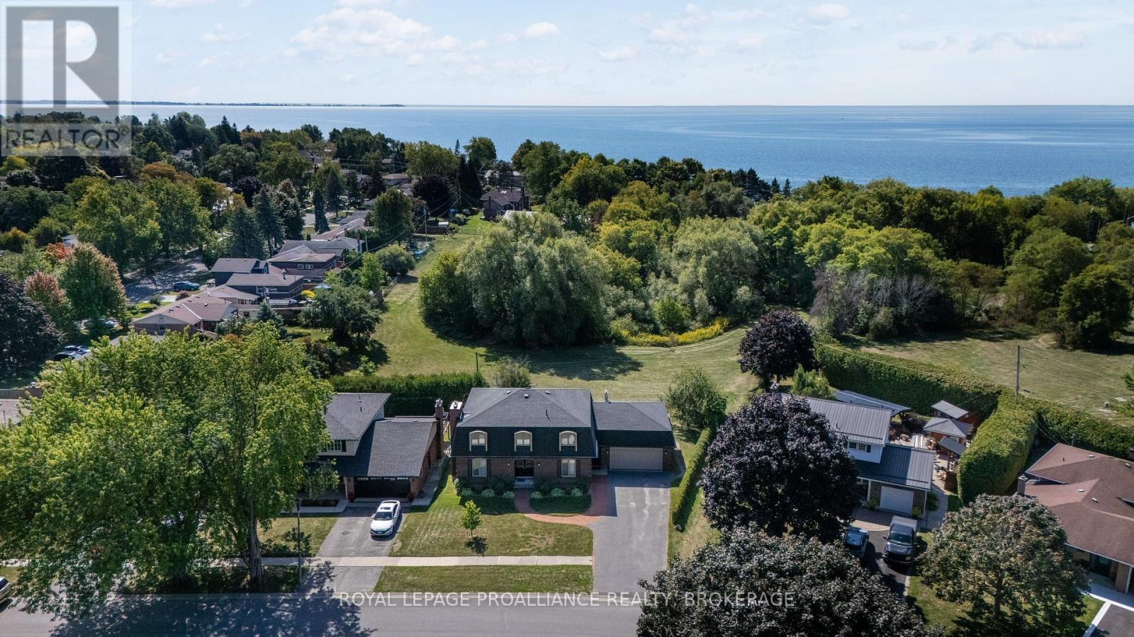 907 Brodie Avenue, Kingston, Ontario  K7M 4P8 - Photo 2 - X12996546