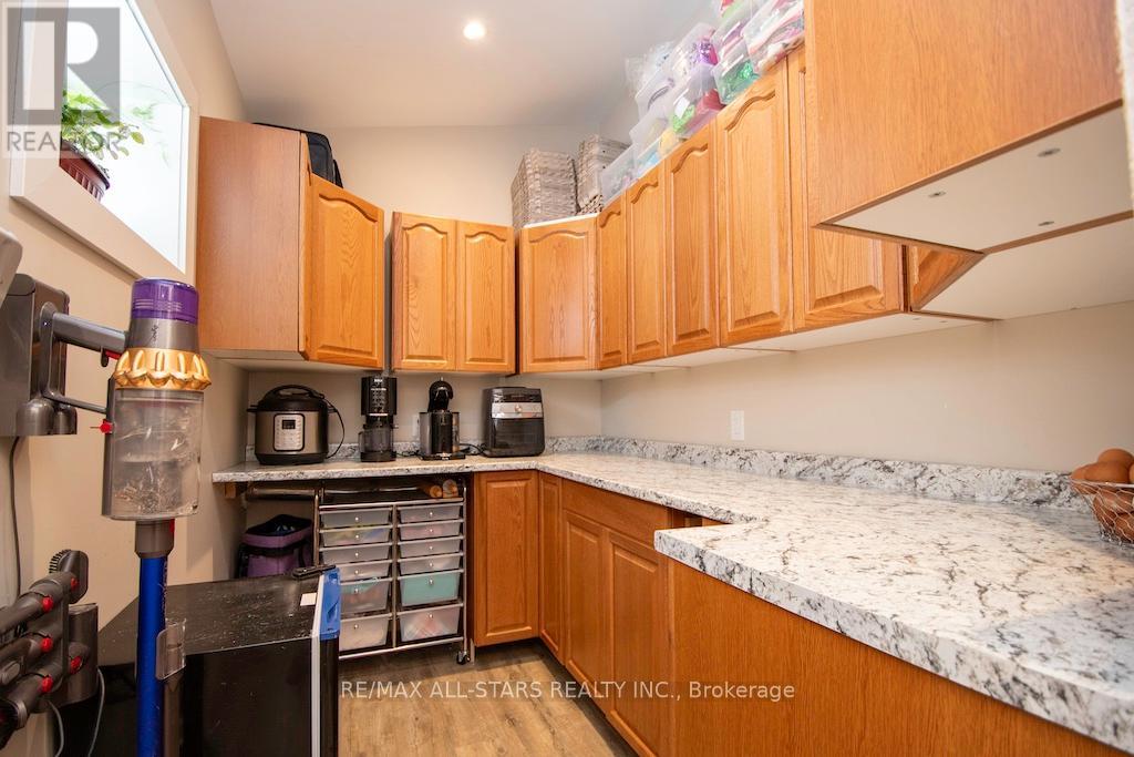 829 Peace Road, Kawartha Lakes, Ontario  K0M 2L0 - Photo 21 - X12996596
