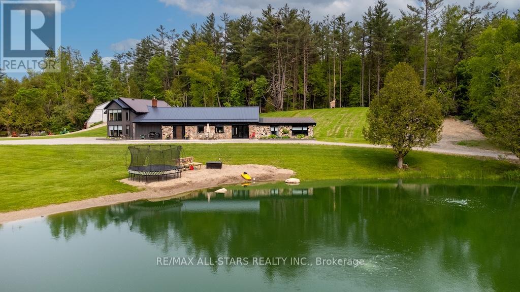 829 Peace Road, Kawartha Lakes, Ontario  K0M 2L0 - Photo 5 - X12996596