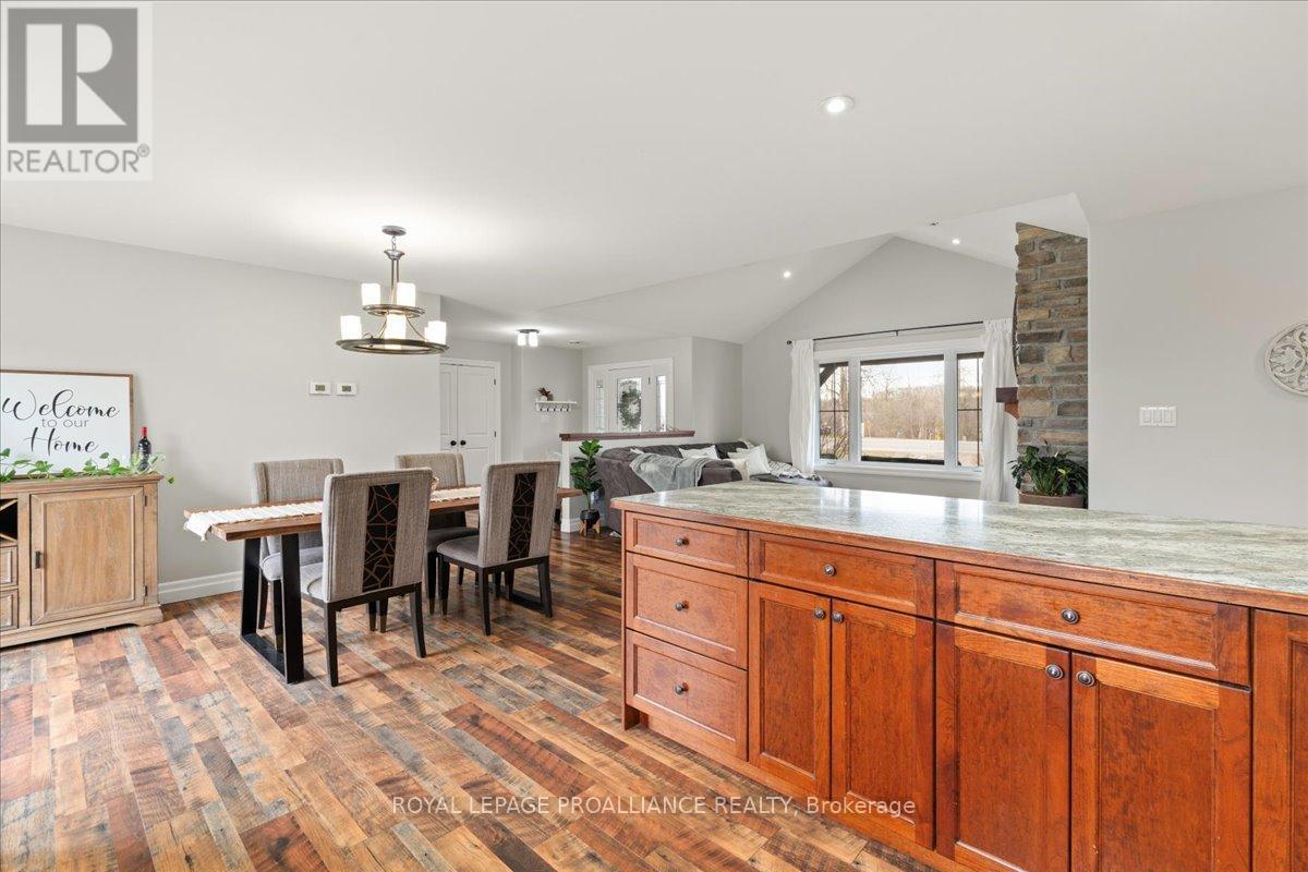 264 Glen Miller Road, Quinte West, Ontario  K8V 5P8 - Photo 19 - X12996628