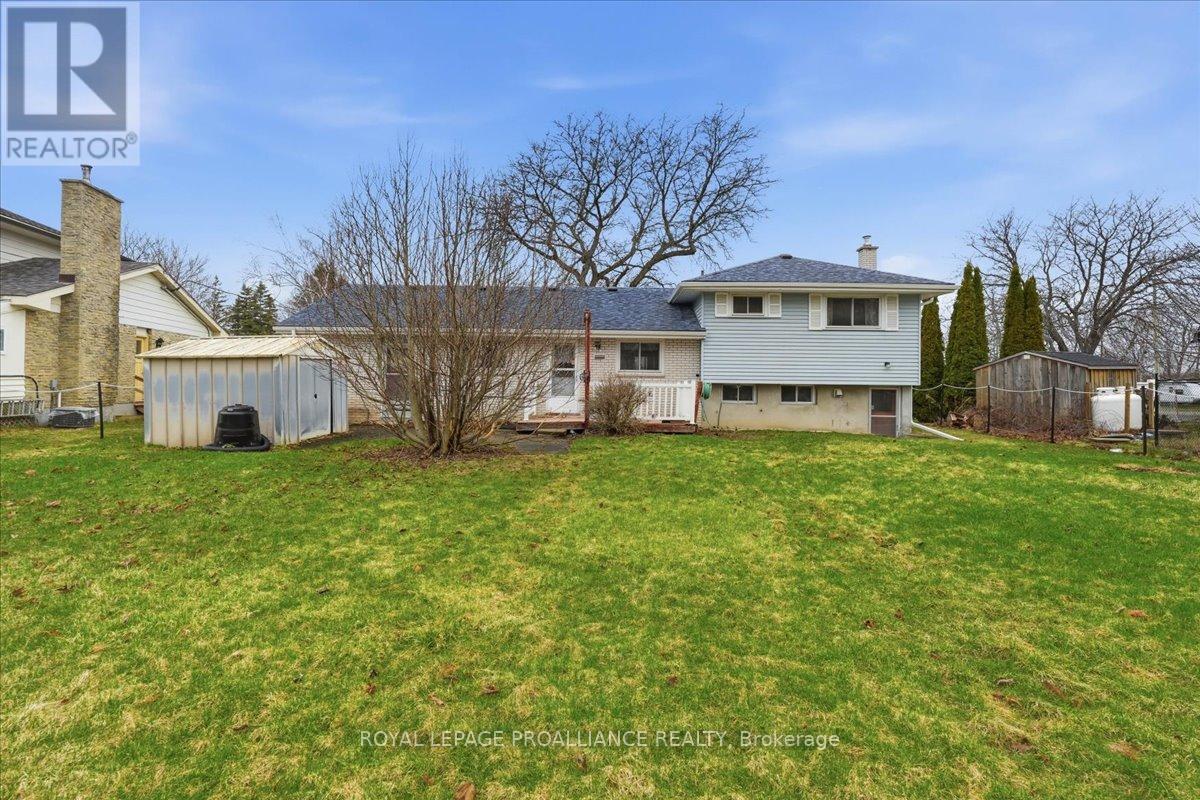 8 Fenwood Crescent, Prince Edward County, Ontario  K8N 4Z7 - Photo 36 - X12996636