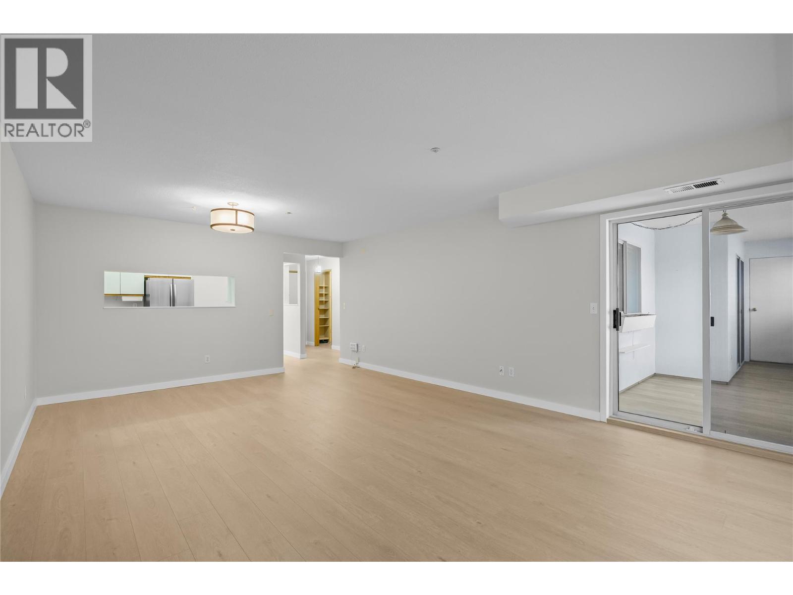 1045 Sutherland Avenue Unit# 252, Kelowna, British Columbia  V1Y 5Y1 - Photo 4 - 10379034