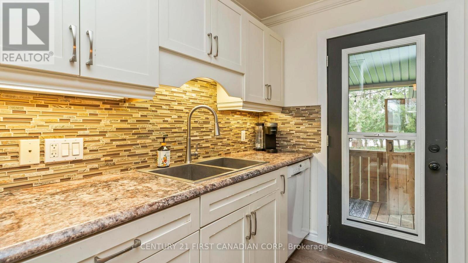 79 Broadway Avenue, London South, Ontario  N6P 1A9 - Photo 10 - X12996618