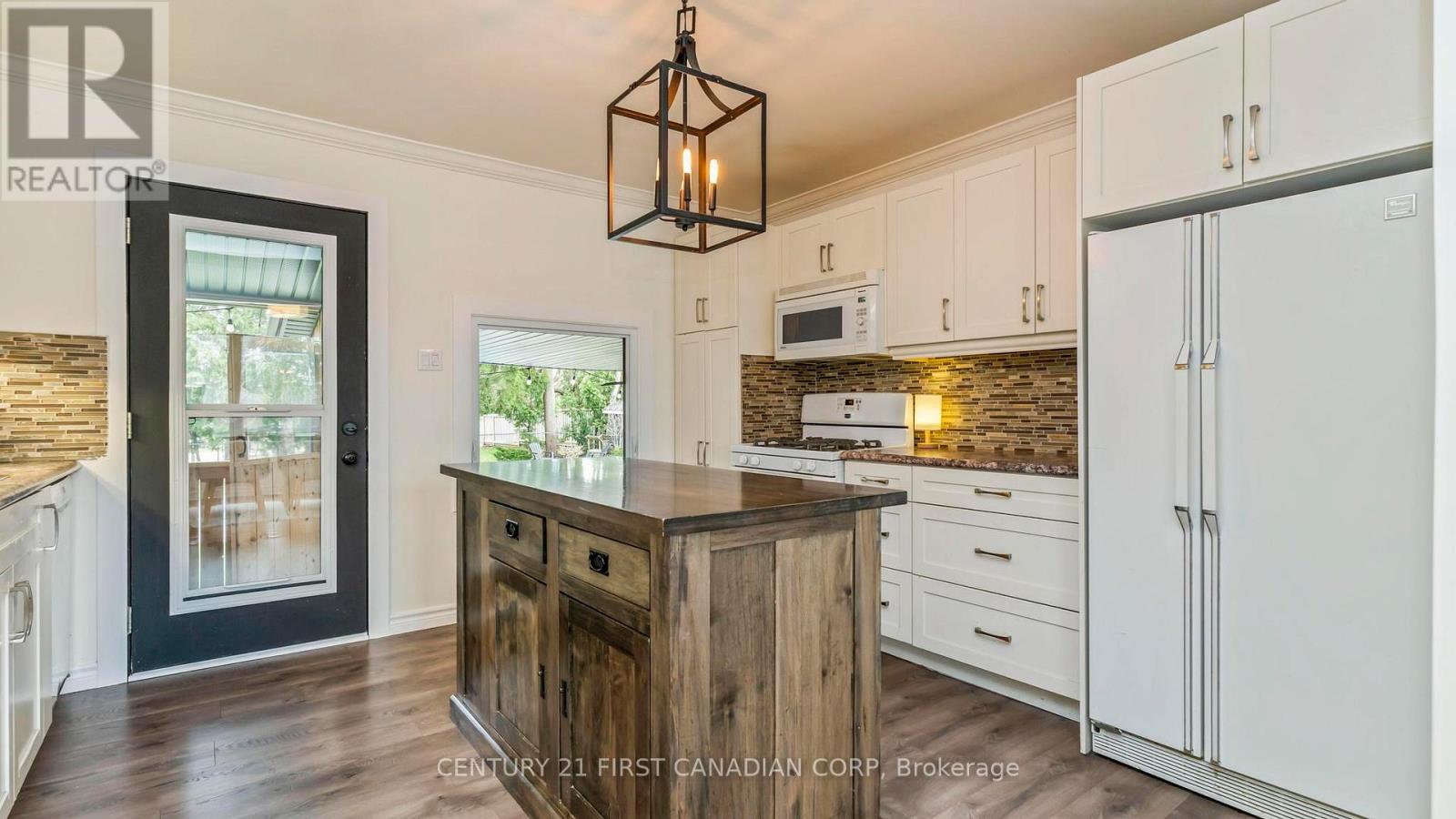 79 Broadway Avenue, London South, Ontario  N6P 1A9 - Photo 8 - X12996618