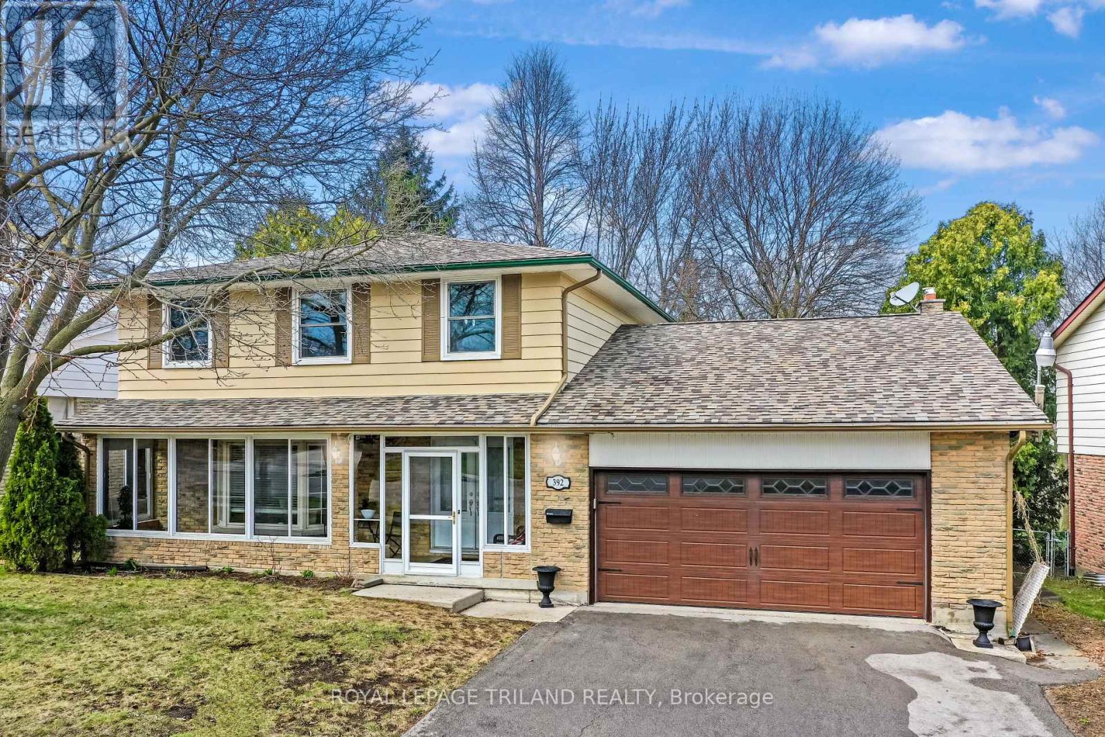 392 Village Green Avenue, London South, Ontario  N6J 3Z8 - Photo 2 - X12996622