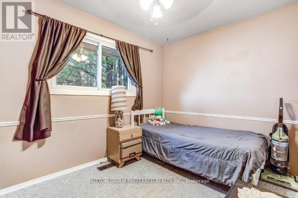 108 Coulter Avenue, Central Elgin, Ontario  N5R 5A7 - Photo 13 - X12996790