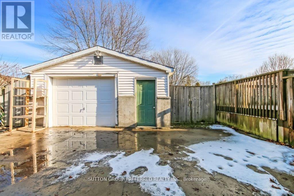 108 Coulter Avenue, Central Elgin, Ontario  N5R 5A7 - Photo 22 - X12996790