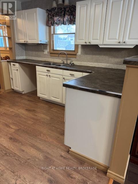 3906 Alexandra Road, Fort Erie, Ontario  L0S 1B0 - Photo 27 - X12643230