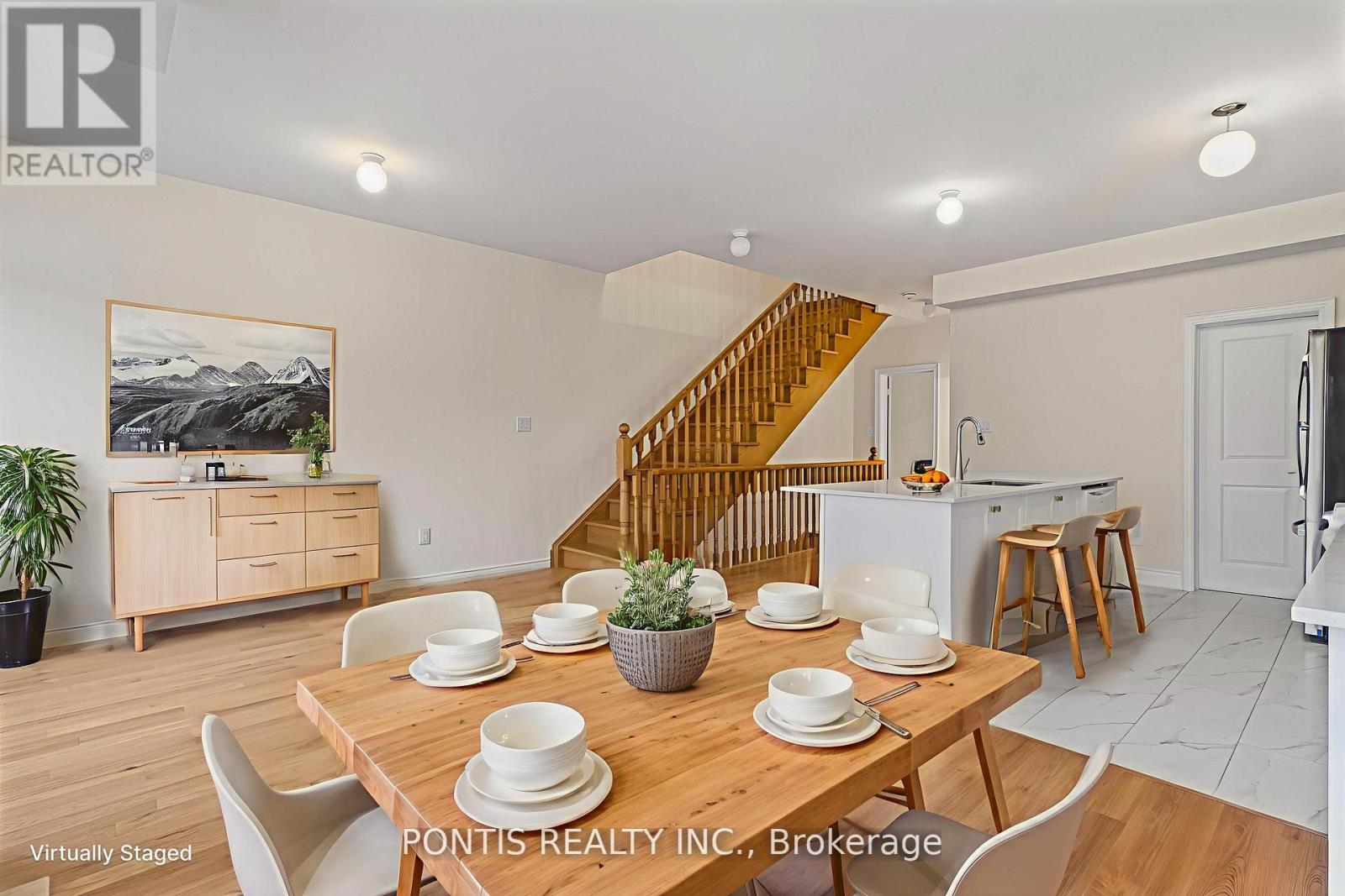 221 Tennant Circle, Vaughan, Ontario  L4H 5L4 - Photo 7 - N12995222