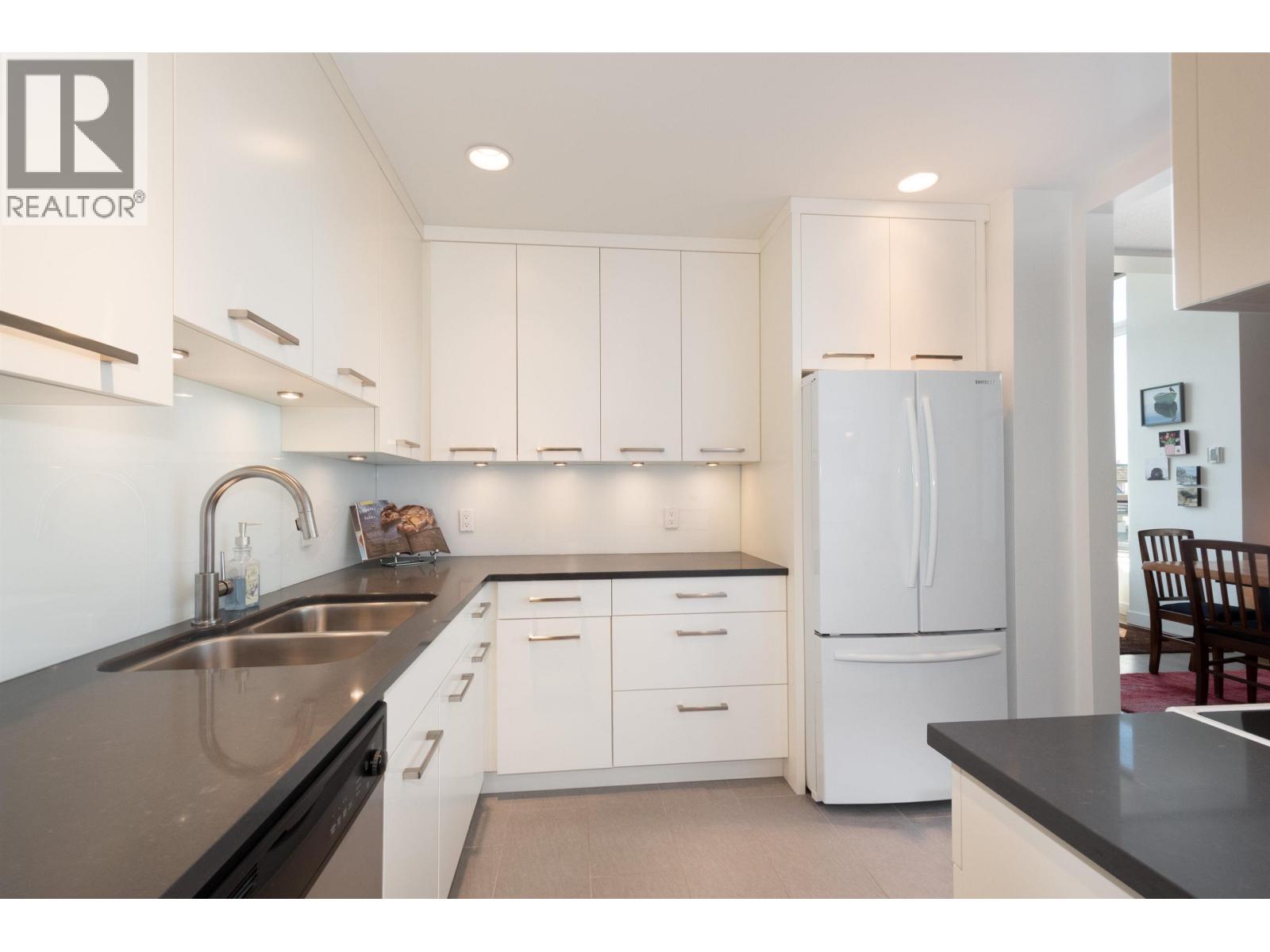 114 1420 Duchess Avenue, West Vancouver, British Columbia  V7T 1H8 - Photo 19 - R3110763