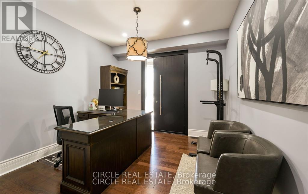 2 Learmont Avenue, Caledon, Ontario  L7C 3N3 - Photo 18 - W12996320