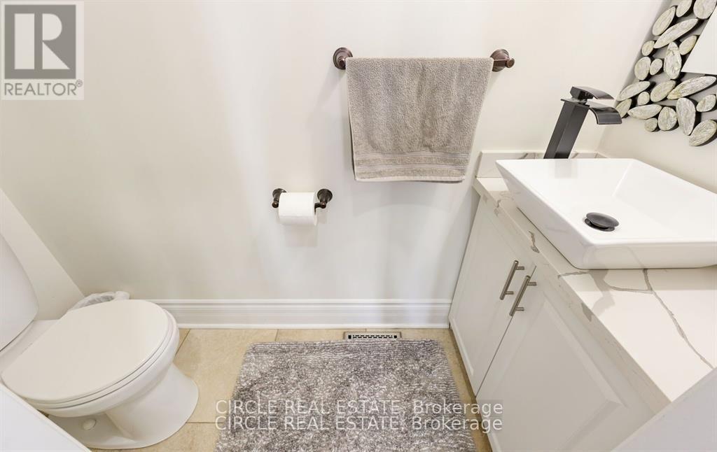 2 Learmont Avenue, Caledon, Ontario  L7C 3N3 - Photo 20 - W12996320