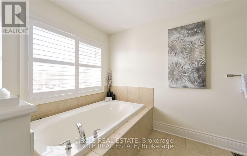 2 Learmont Avenue, Caledon, Ontario  L7C 3N3 - Photo 26 - W12996320