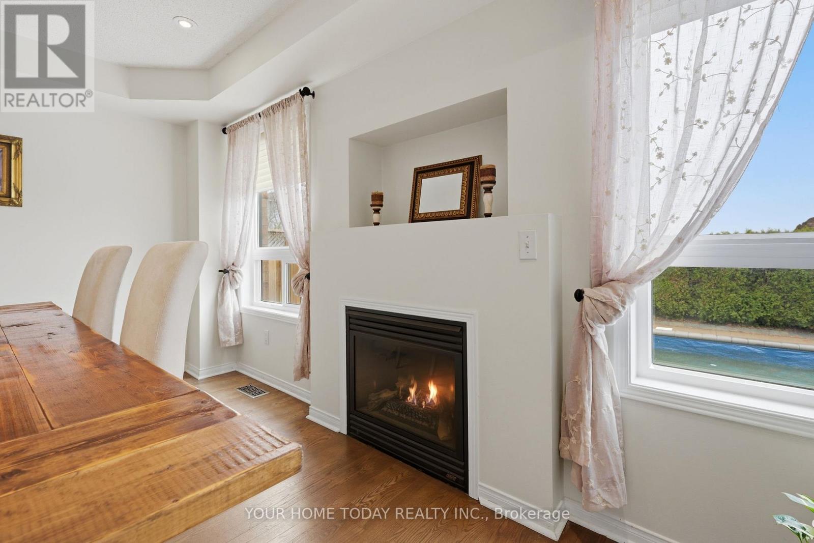 83 Atwood Avenue, Halton Hills, Ontario  L7G 6C5 - Photo 15 - W12996350