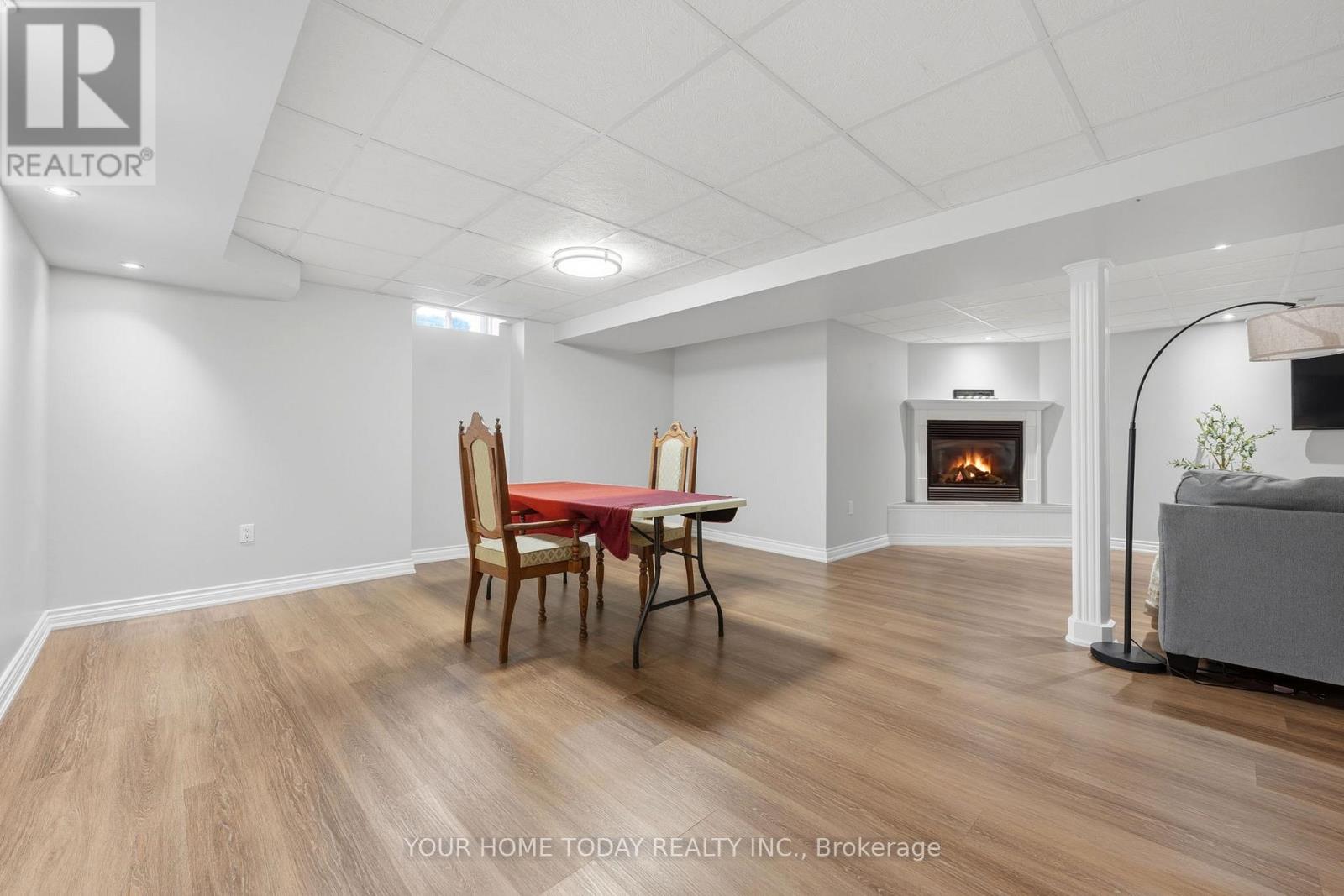 83 Atwood Avenue, Halton Hills, Ontario  L7G 6C5 - Photo 36 - W12996350