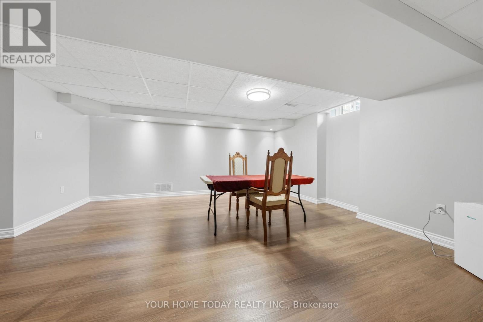 83 Atwood Avenue, Halton Hills, Ontario  L7G 6C5 - Photo 41 - W12996350