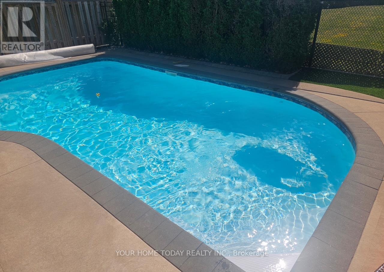 83 Atwood Avenue, Halton Hills, Ontario  L7G 6C5 - Photo 44 - W12996350