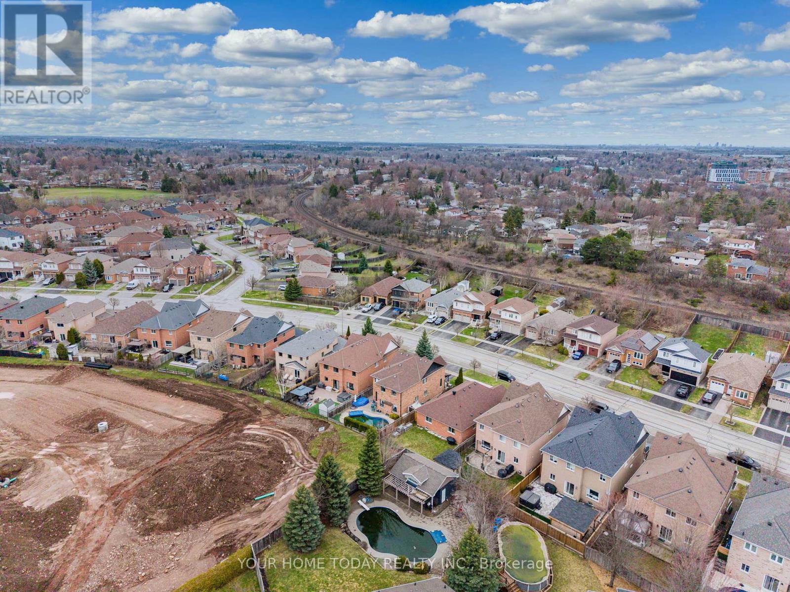 83 Atwood Avenue, Halton Hills, Ontario  L7G 6C5 - Photo 46 - W12996350