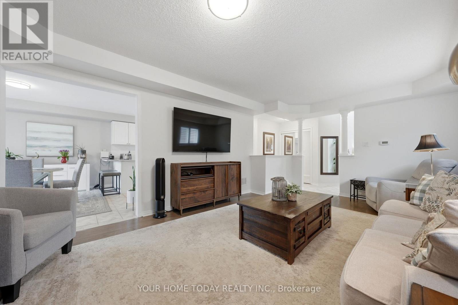 83 Atwood Avenue, Halton Hills, Ontario  L7G 6C5 - Photo 7 - W12996350