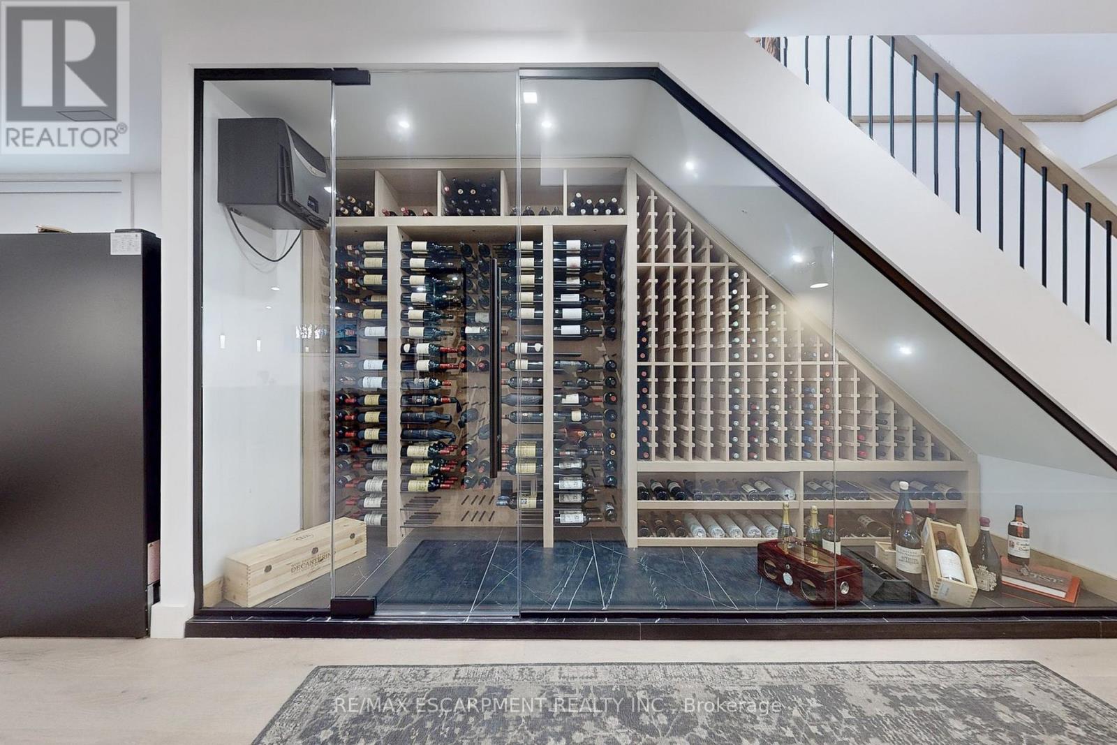 977 Gorton Avenue, Burlington, Ontario  L7T 1S6 - Photo 28 - W12996426