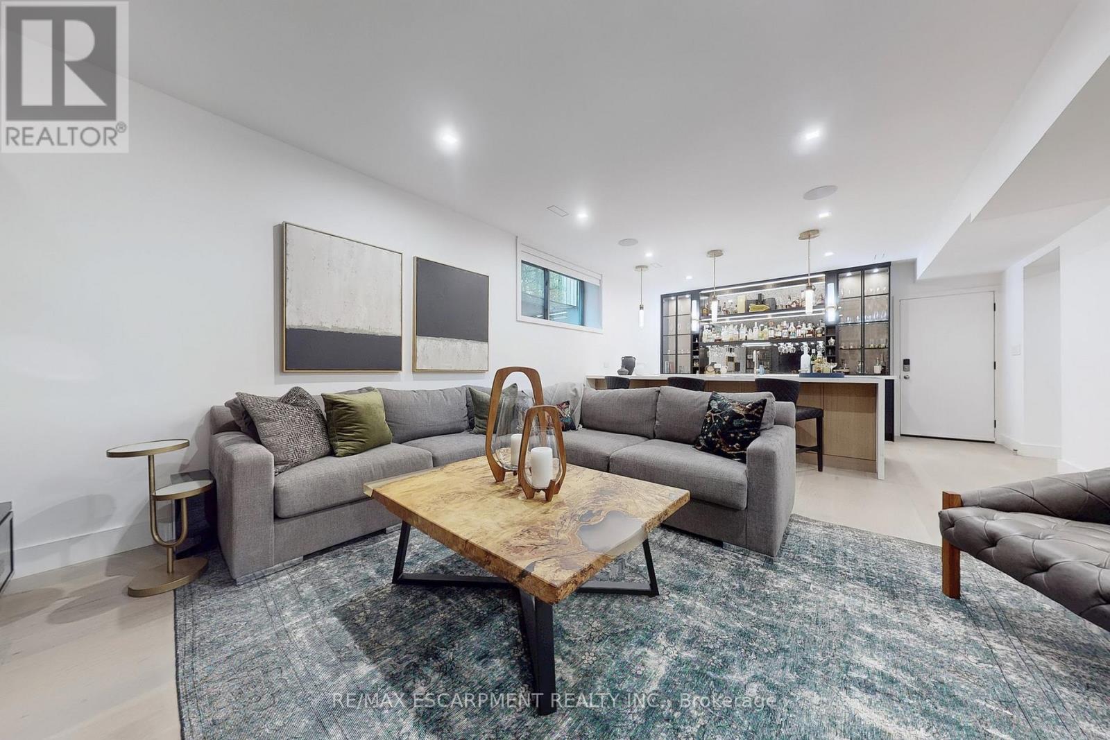 977 Gorton Avenue, Burlington, Ontario  L7T 1S6 - Photo 30 - W12996426