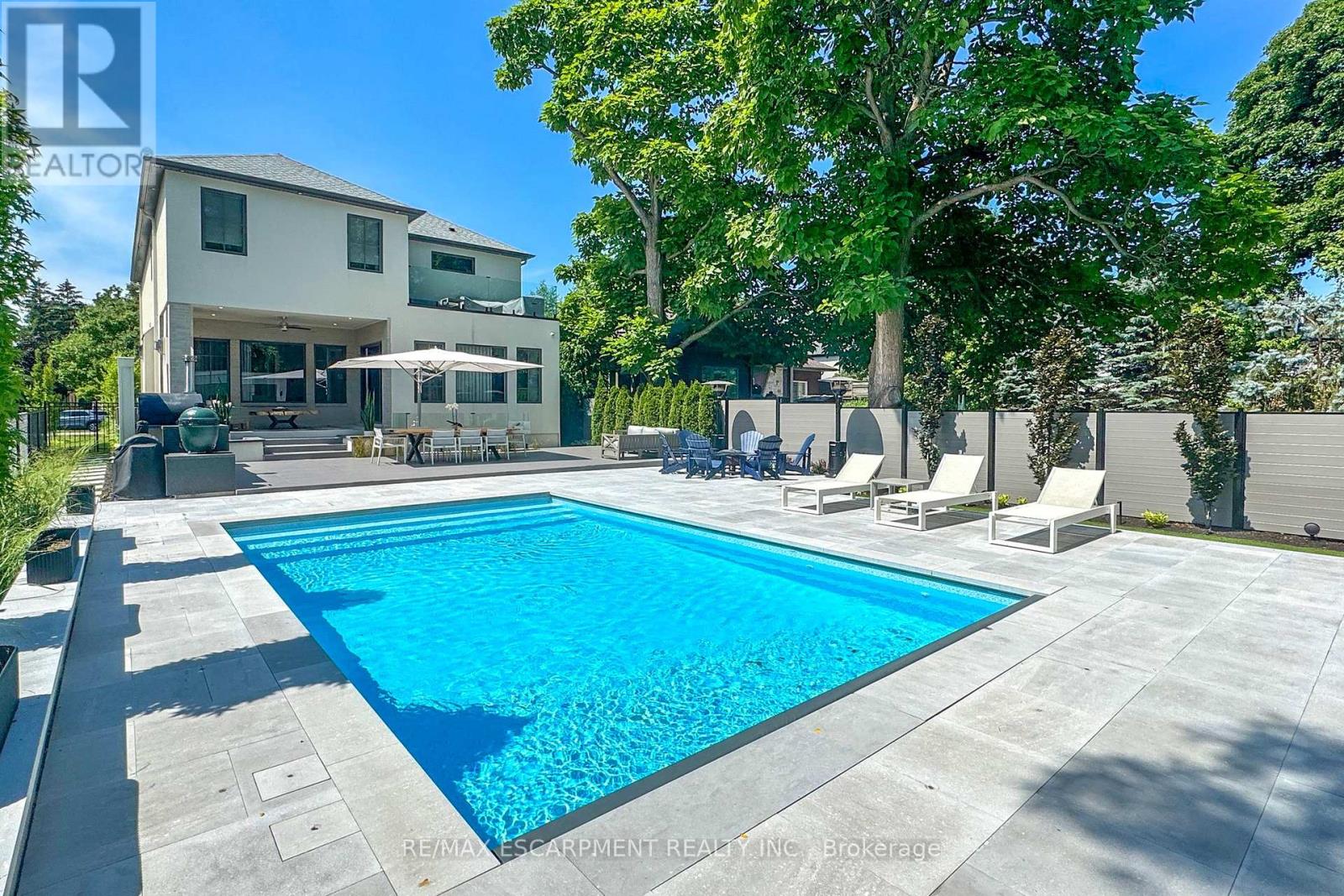 977 Gorton Avenue, Burlington, Ontario  L7T 1S6 - Photo 43 - W12996426