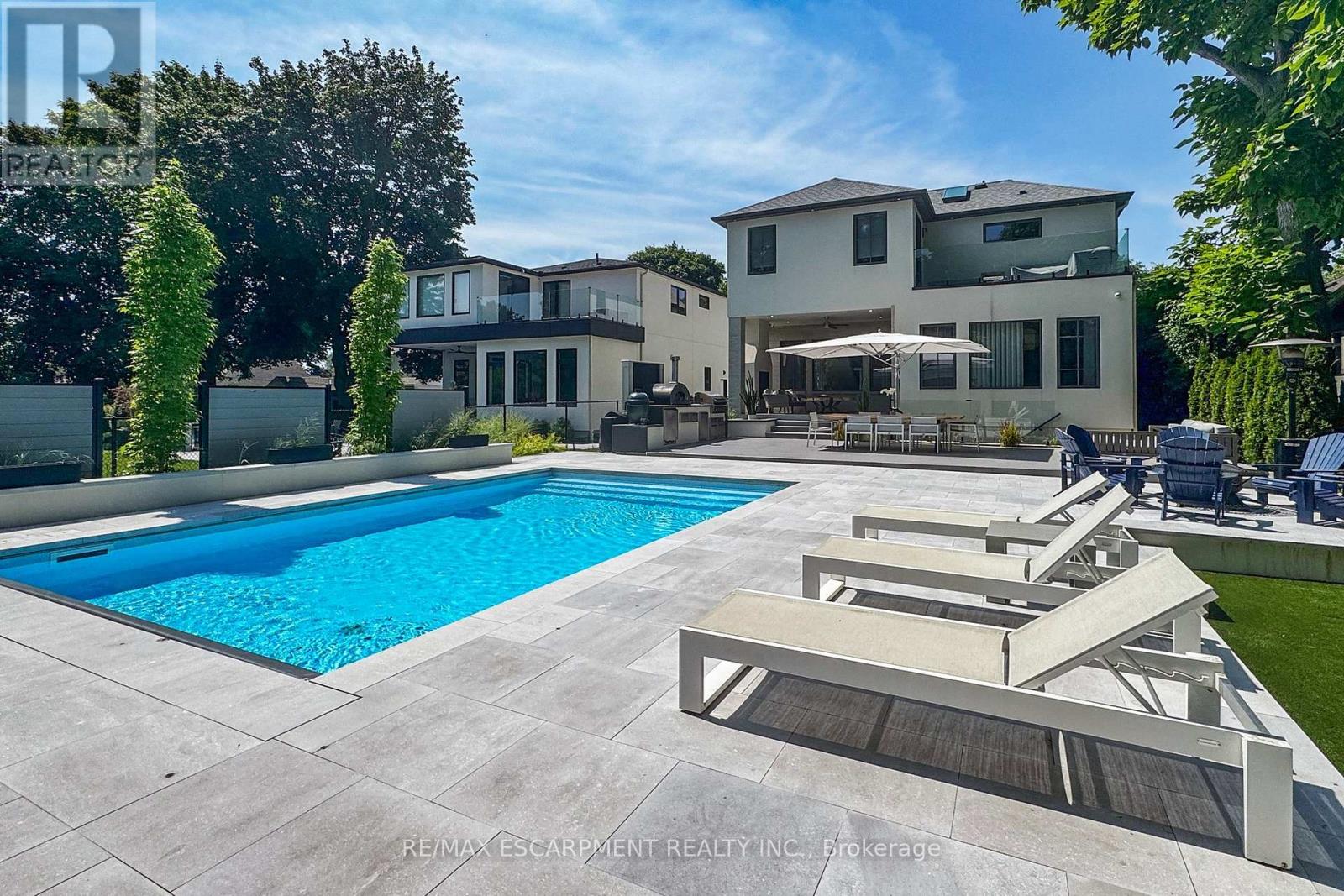 977 Gorton Avenue, Burlington, Ontario  L7T 1S6 - Photo 44 - W12996426