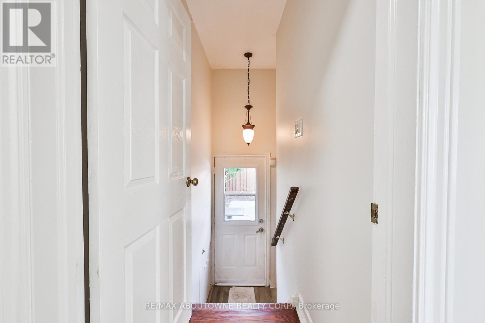 2063 Hixon Street, Oakville, Ontario  L6L 1S9 - Photo 24 - W12996430