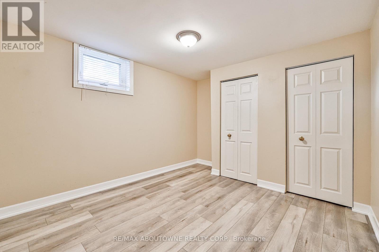 2063 Hixon Street, Oakville, Ontario  L6L 1S9 - Photo 35 - W12996430