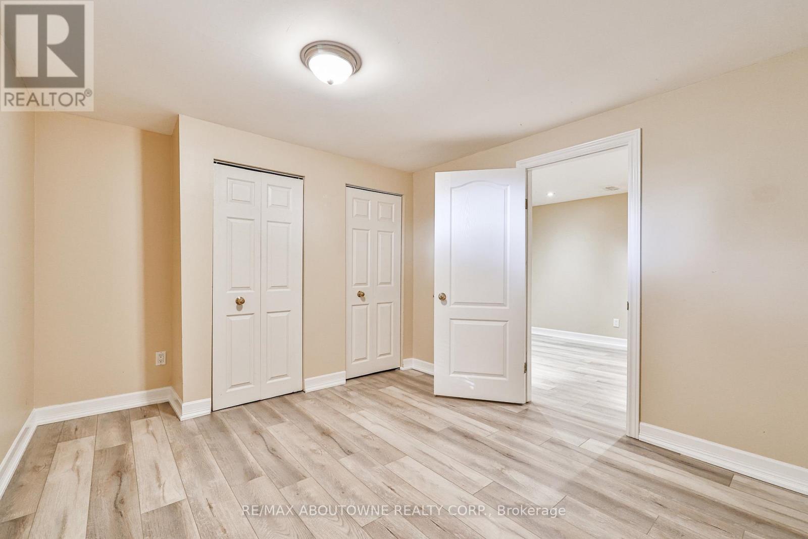 2063 Hixon Street, Oakville, Ontario  L6L 1S9 - Photo 36 - W12996430