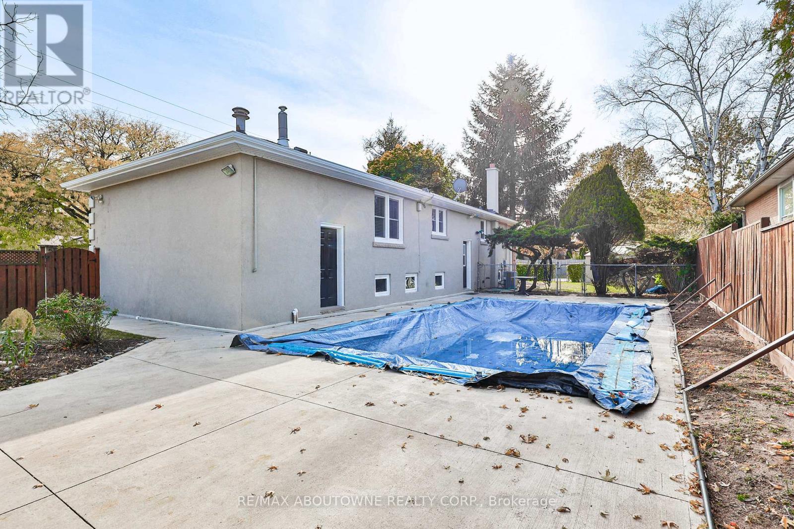 2063 Hixon Street, Oakville, Ontario  L6L 1S9 - Photo 40 - W12996430