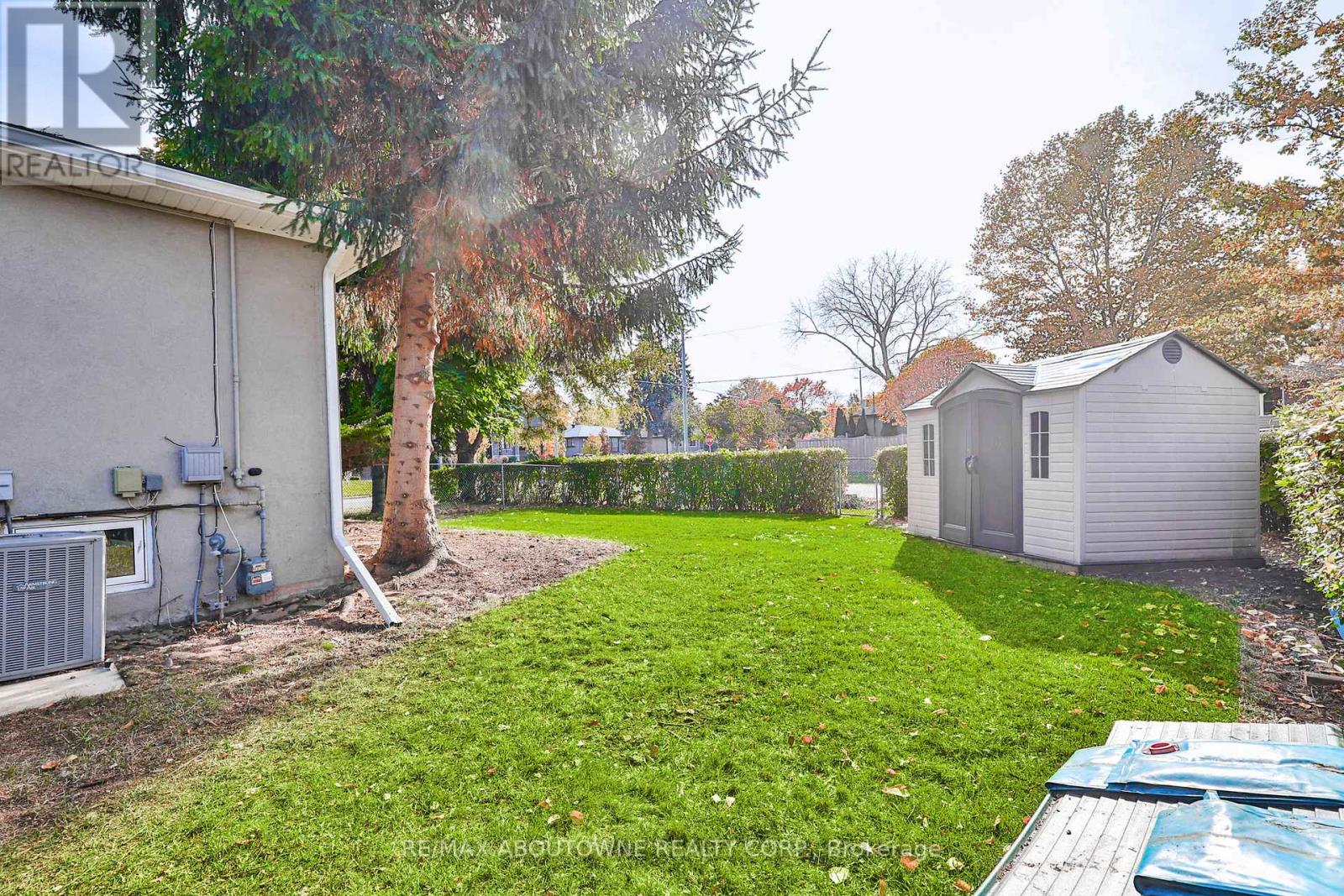 2063 Hixon Street, Oakville, Ontario  L6L 1S9 - Photo 45 - W12996430