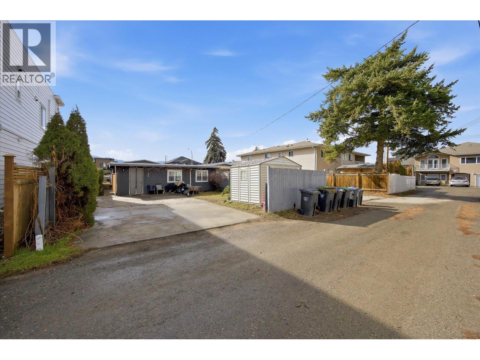 746 Raymer Avenue, Kelowna, British Columbia  V1X 2Z8 - Photo 24 - 10383251