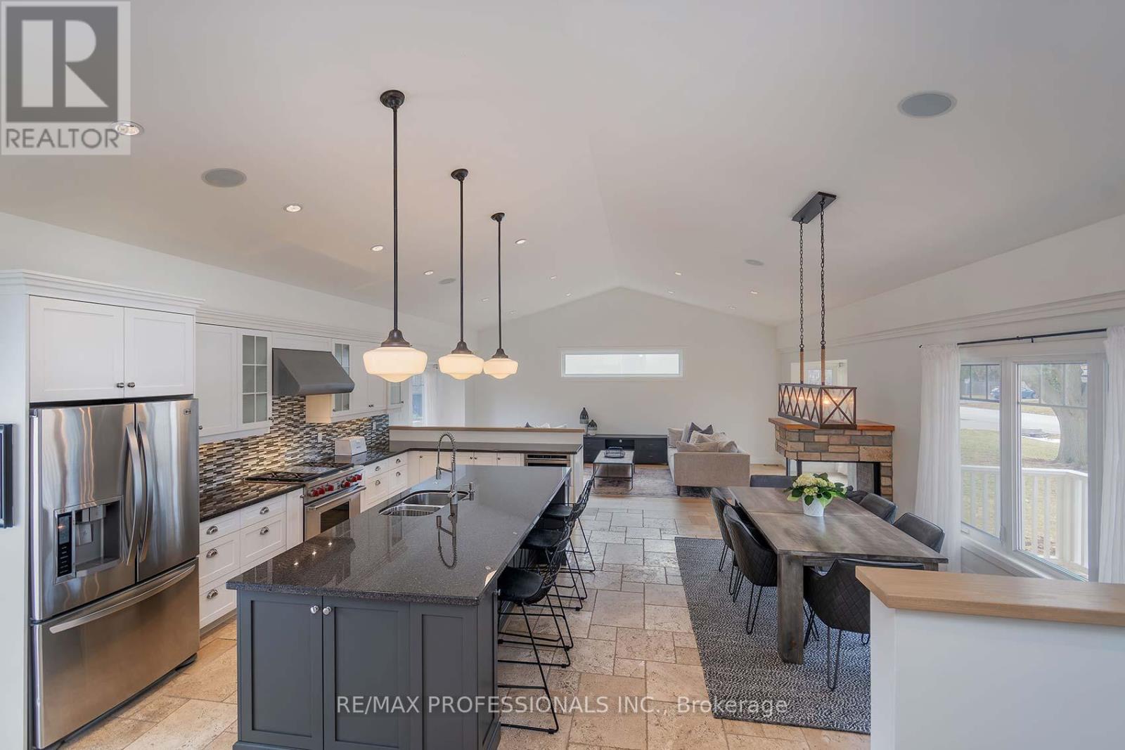 321 Wendy Lane, Oakville, Ontario  L6L 4P9 - Photo 17 - W12899956