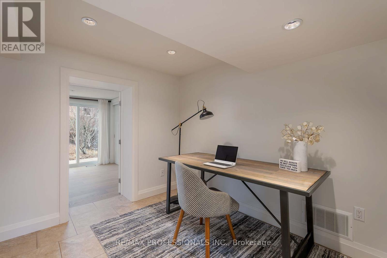 321 Wendy Lane, Oakville, Ontario  L6L 4P9 - Photo 33 - W12899956