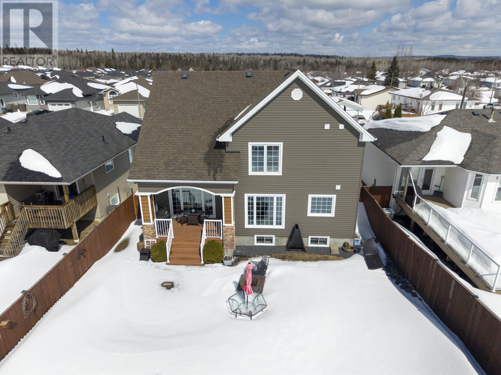 319 Ruby Cres, Thunder Bay, Ontario  P7G 1B1 - Photo 35 - TB2600698