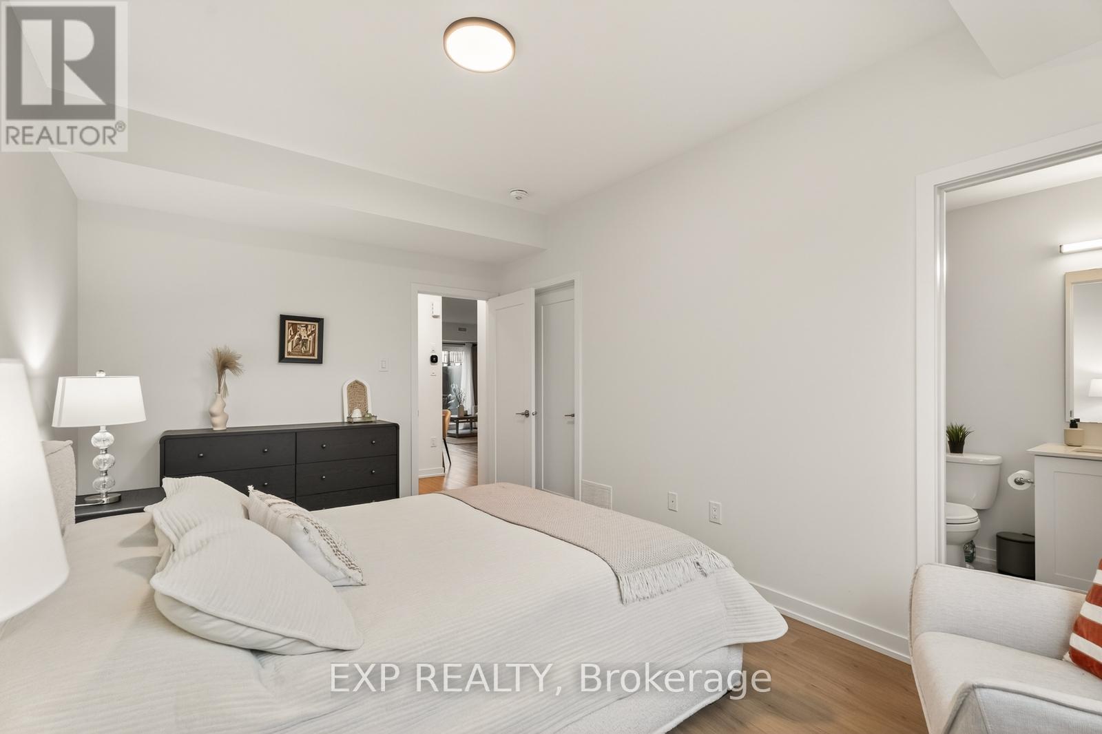 D - 810 Roger Griffiths Avenue, Ottawa, Ontario  K2S 3A9 - Photo 10 - X12996484