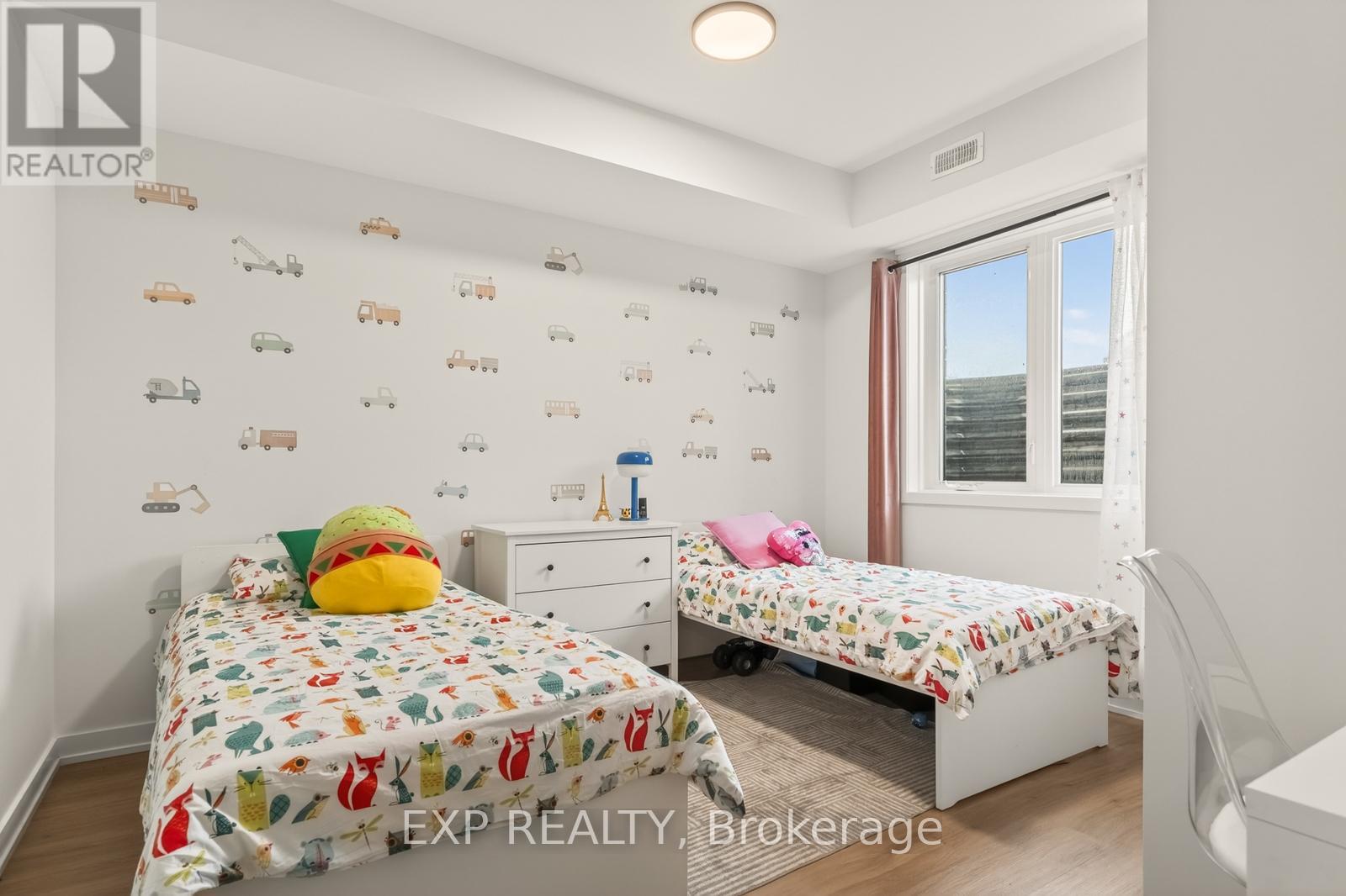 D - 810 Roger Griffiths Avenue, Ottawa, Ontario  K2S 3A9 - Photo 11 - X12996484