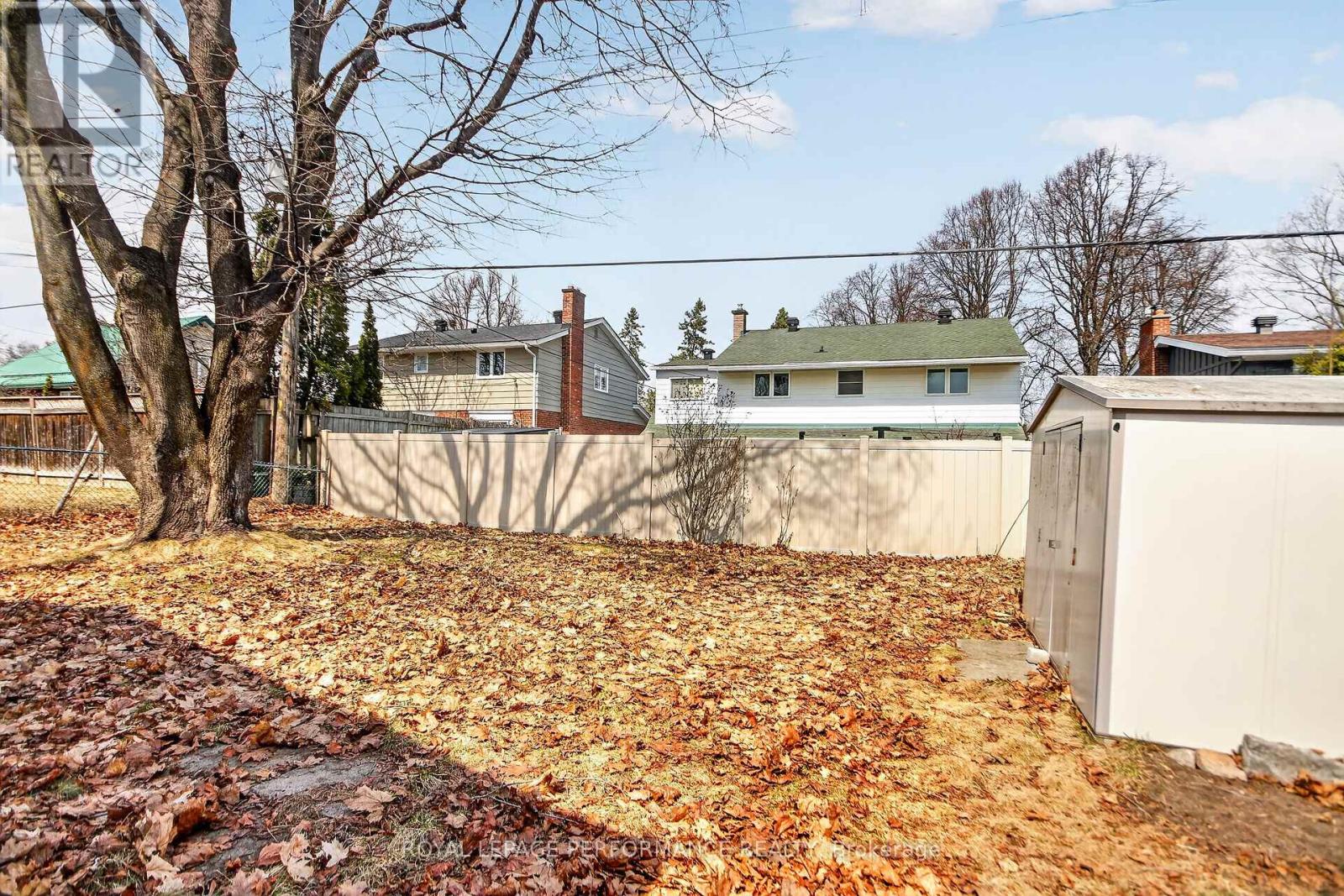 1879 Sharel Drive, Ottawa, Ontario  K1H 6W3 - Photo 20 - X12996516